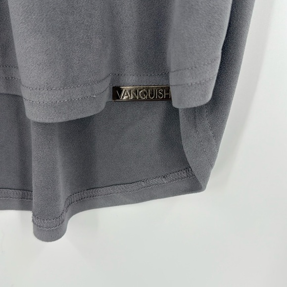 Vanquish Fitness Logo layering T-Shirt Small Gray Suede Texture Workout Top - Picture 2 of 8